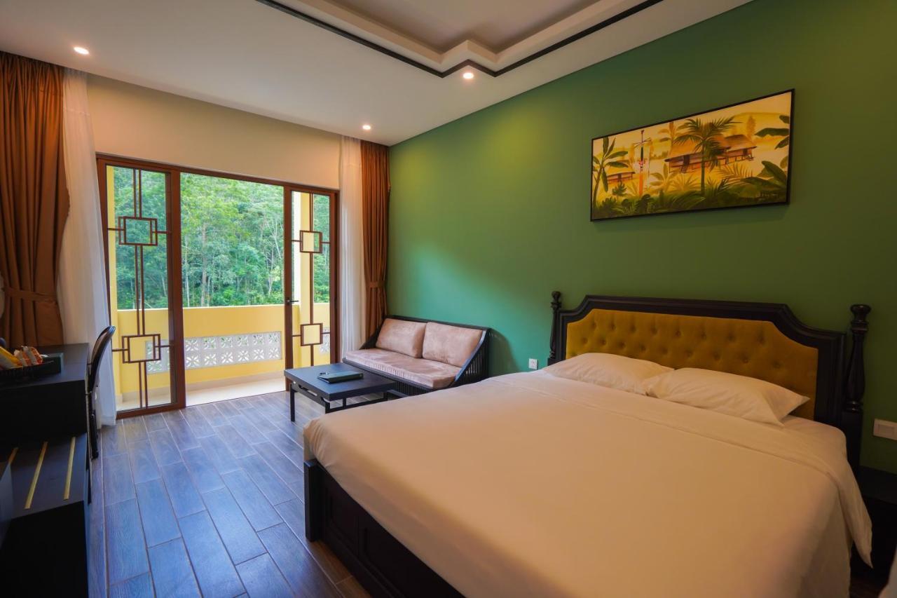 Fivitel Cổng Trời Đông Giang Hotel Exterior foto