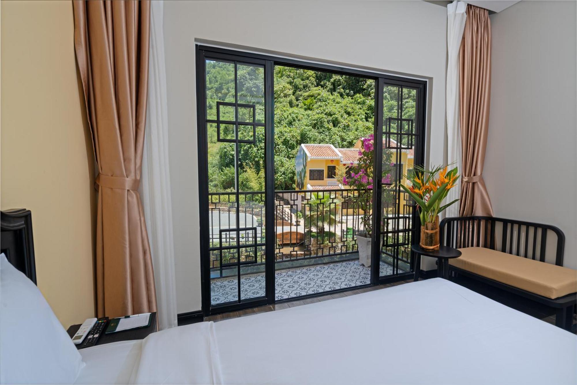 Fivitel Cổng Trời Đông Giang Hotel Exterior foto