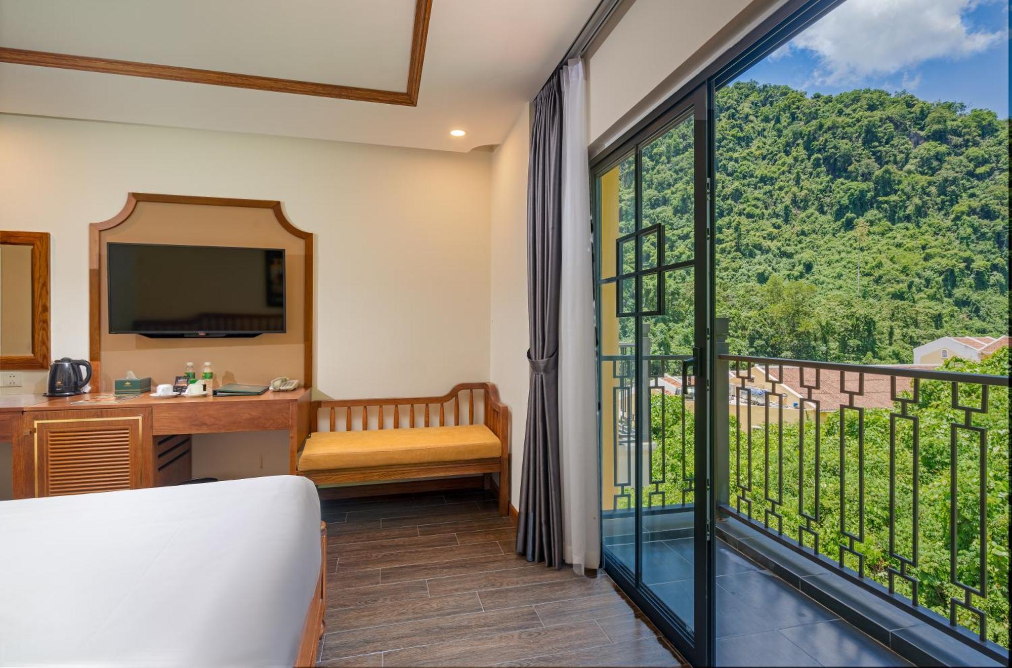 Fivitel Cổng Trời Đông Giang Hotel Exterior foto
