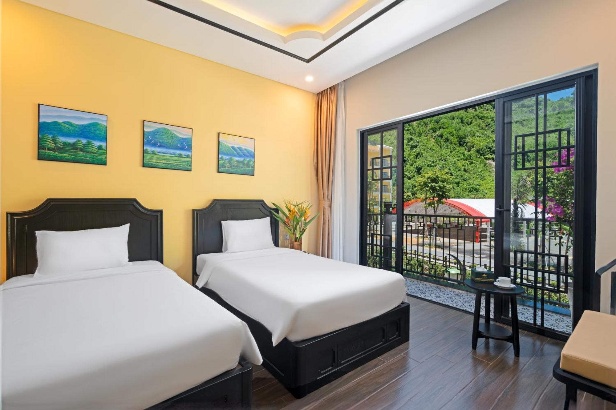 Fivitel Cổng Trời Đông Giang Hotel Exterior foto